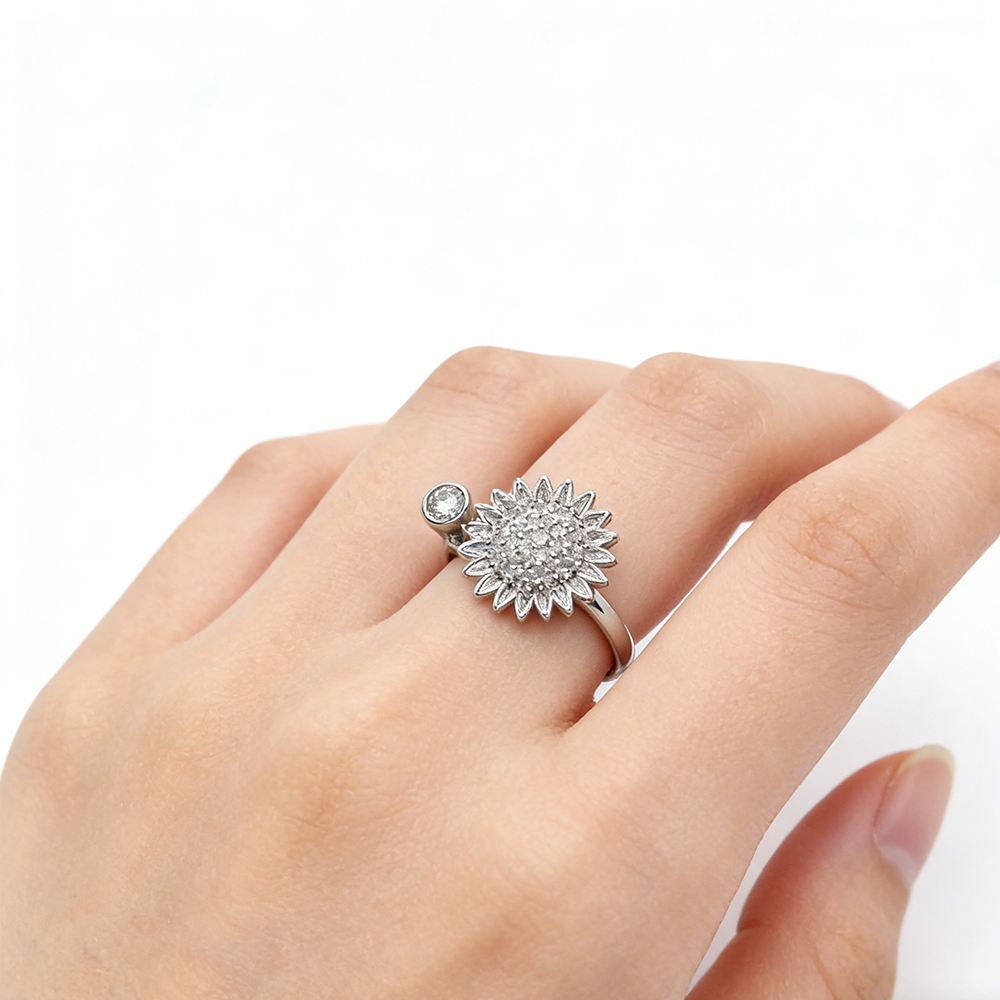 Versatile Sunflower Rotating R - Formal Wear Jewelry For Women recension och pris