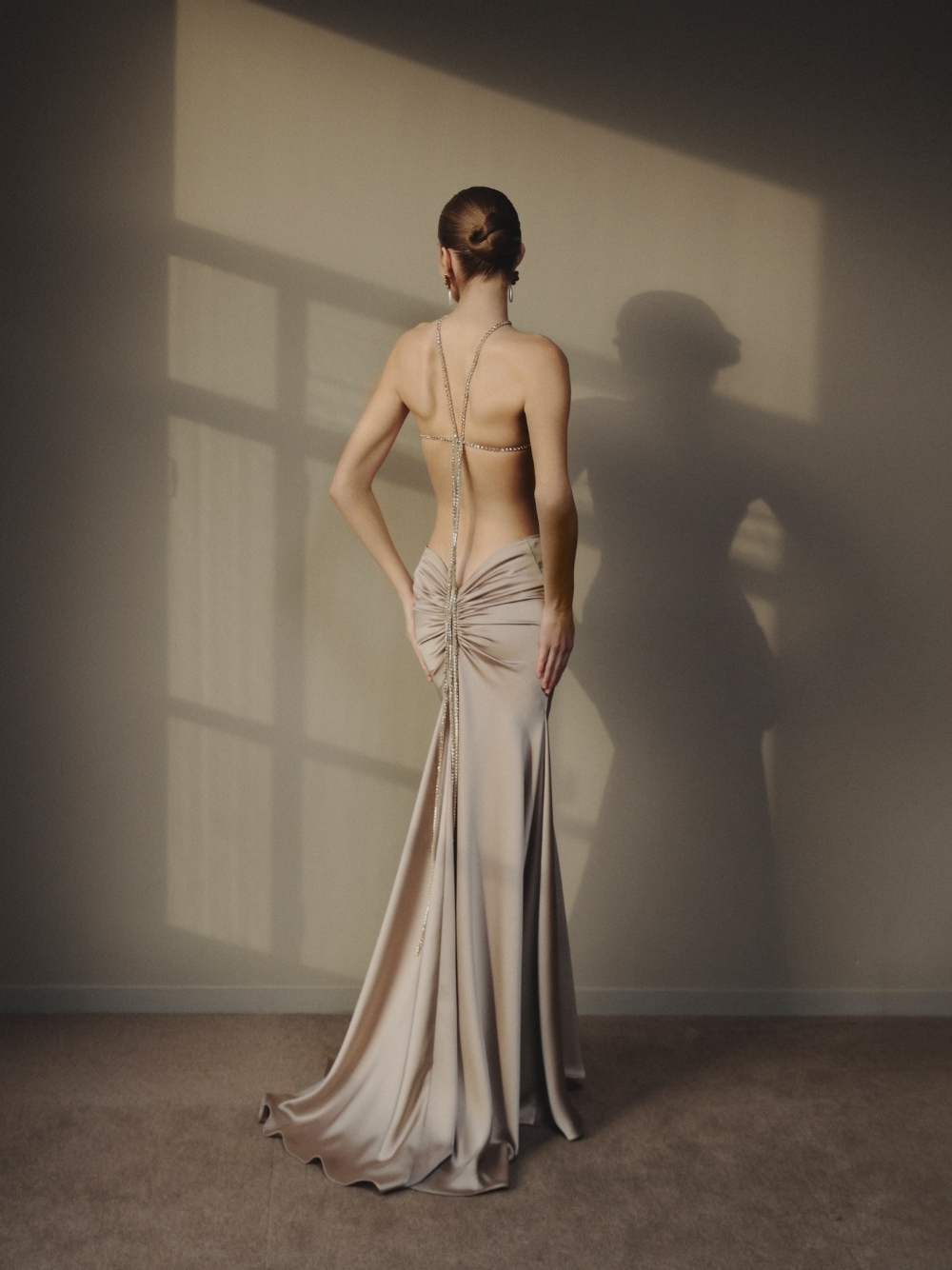 Cutout Waist Open Back Satin M - Women Formal Wear Dubai recension och pris