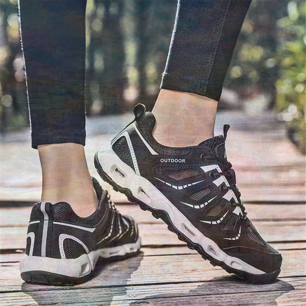 Sumer Round Tip Silver Sneaker - Women Formal Wear Business recension och pris