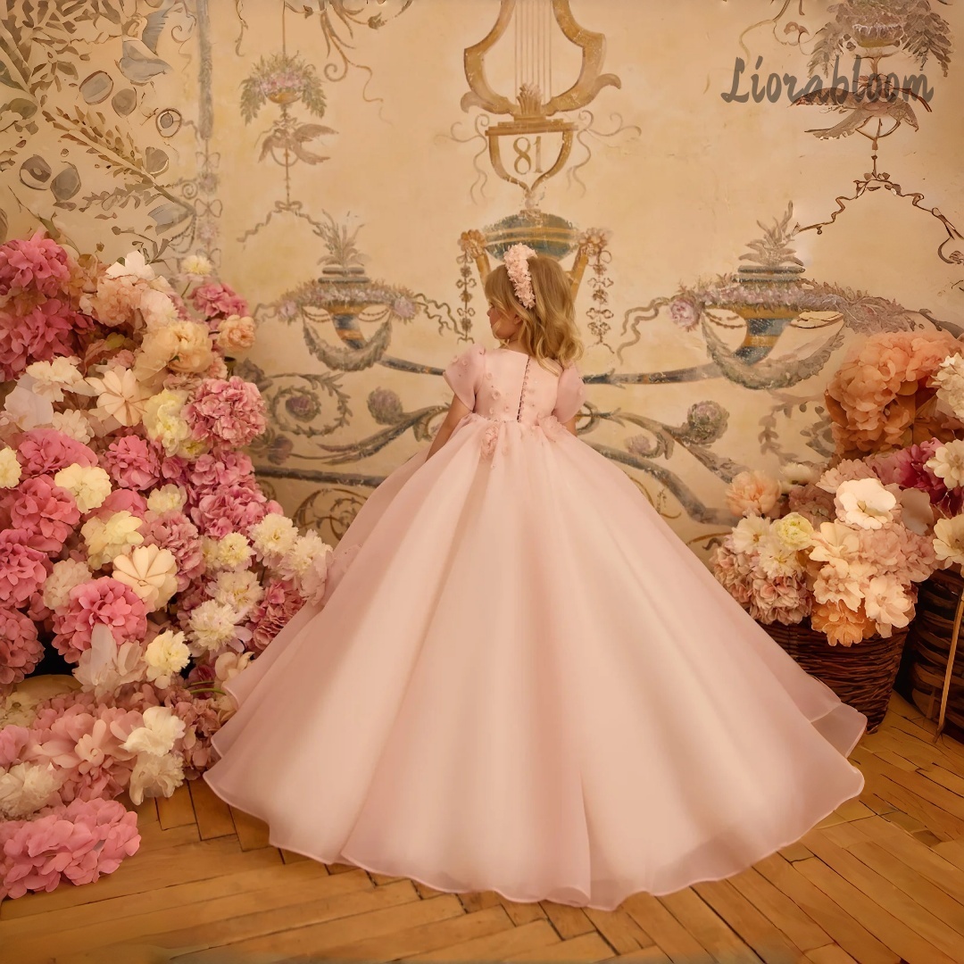 Customized Girls' Formal Wear  - Woman Formal Wear recension och pris